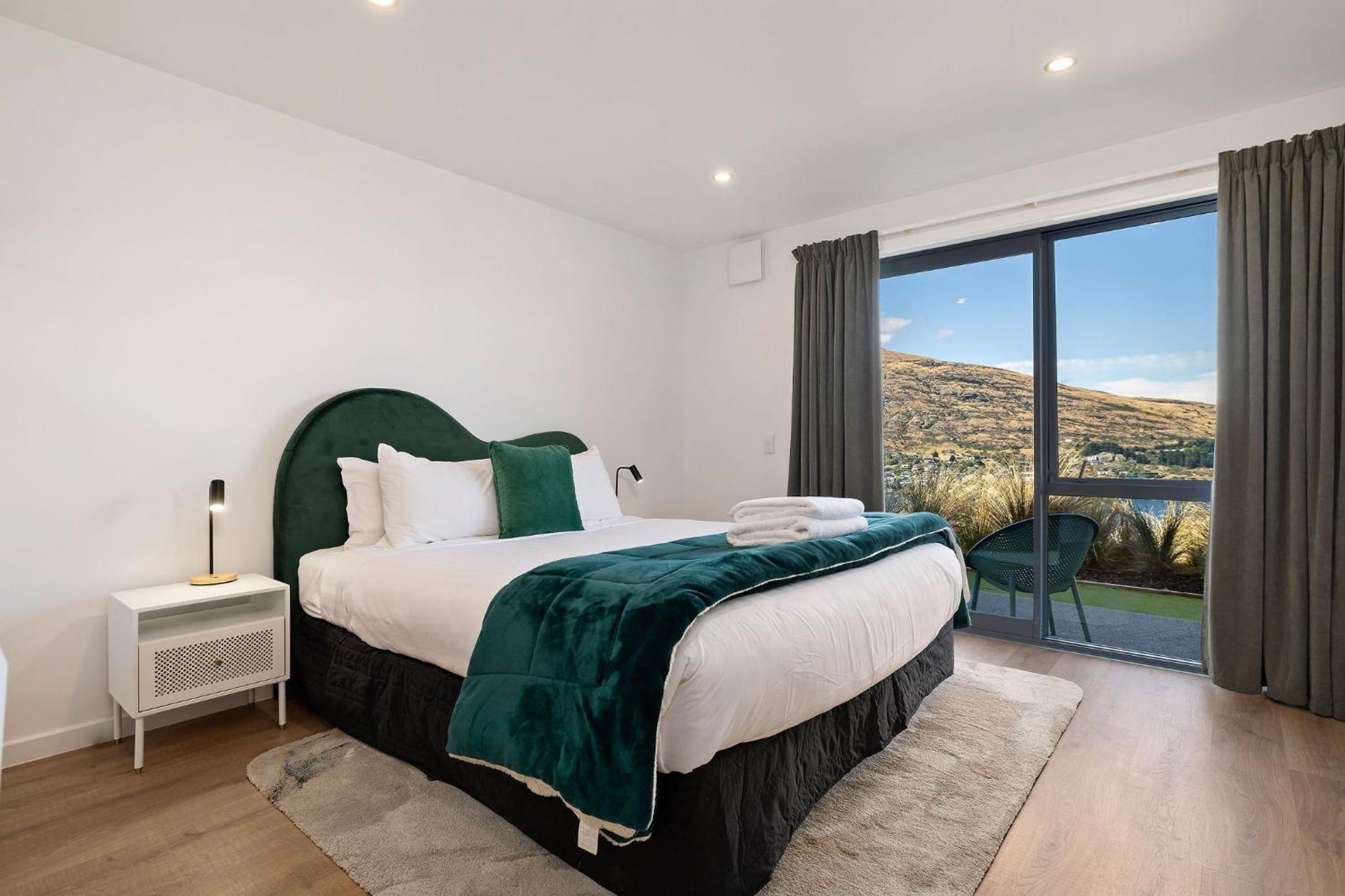 Apartment Lakeside Mountain Haven Queenstown